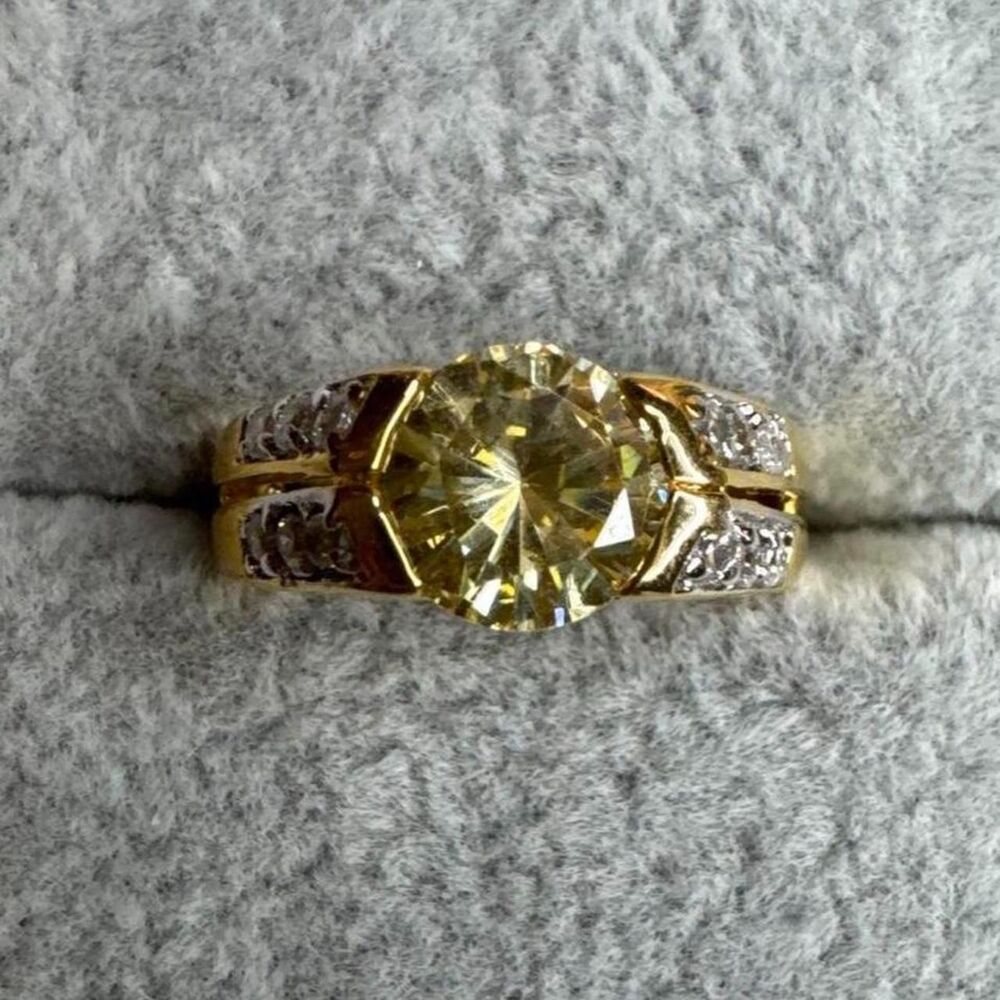 Unbranded Women's Gold and Yellow Jewellery